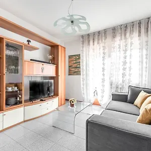  Apartment Fragole Venice