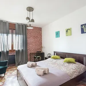  Apartment La Serenissima - 15 Min To Venice Center - Free Parking
